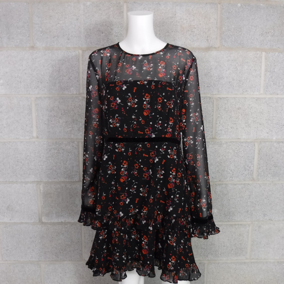 Lulus Dresses & Skirts - Lulus Floral To See Black Long Sleeve Mini Dress